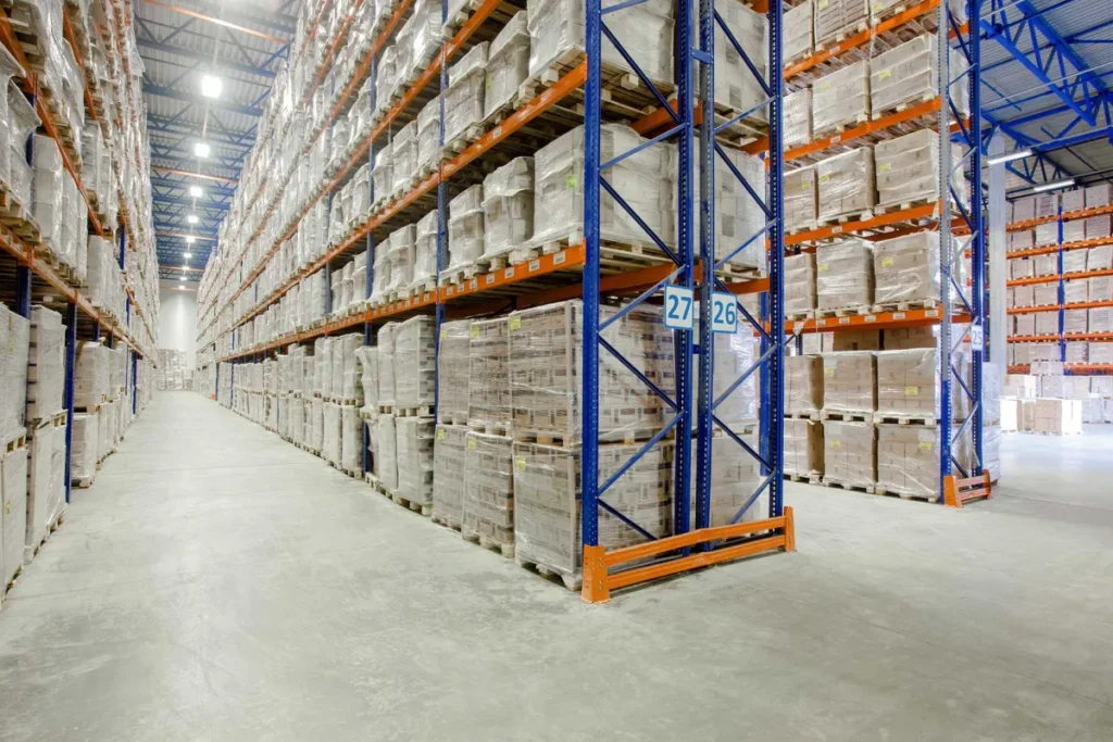 The Ultimate Guide to Specialized Storage in Saudi Arabia: Restaurants, Retailers, and Electronics